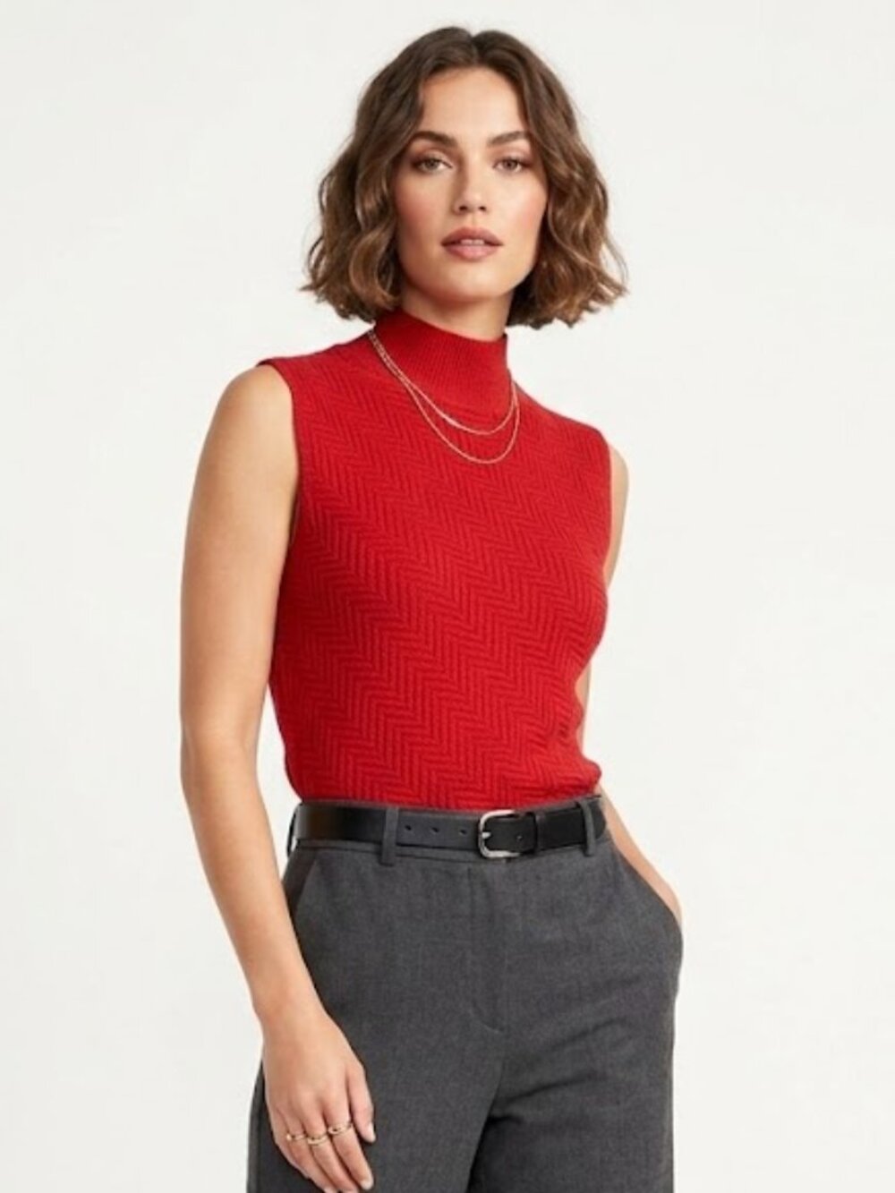 Kohls Women’s Mock Turtleneck Sleeveless Top Red Medium Chevron Knit